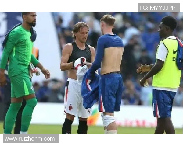 切尔西球员热身骑健身车需警惕长时间中断带来的受伤风险