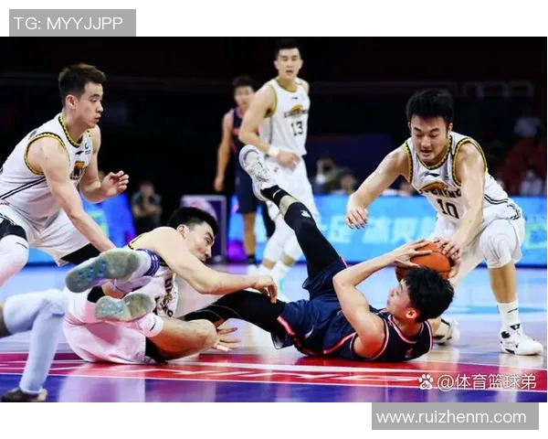 2010年广东与新疆总决赛精彩回顾与赛季分析 2010年广东与新疆总决赛精彩回顾与赛季分析